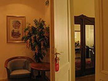 Majesty Guest house 2*